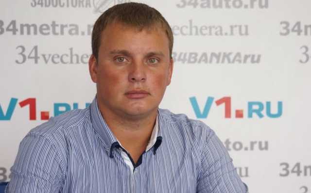 ФСБ провела обыски у экс-главы района Волгограда — зятя предпринимателя Зубкова