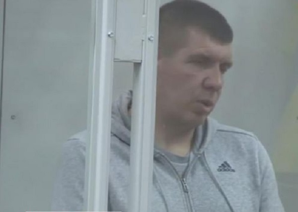 На округе в Нежине выдвигается подсудимый родственник олигарха Полищука, кинувший вкладчиков банка "Михайловский"