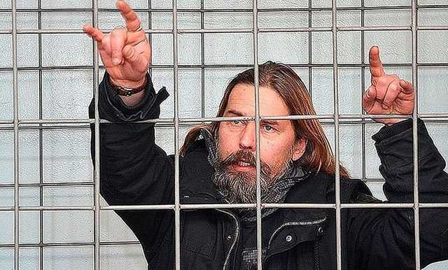 Лидер группы «Коррозия металла» Сергей Троицкий задержан полицией в Подмосковье