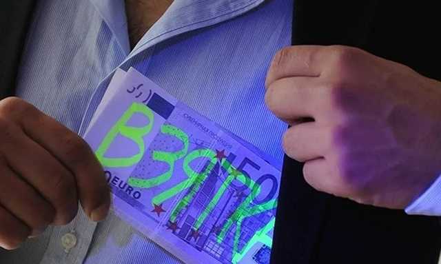 В Сочи полицейского задержали за взятку в 3,5 млн рублей