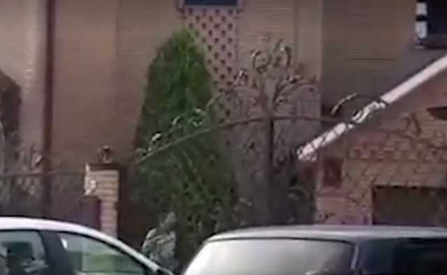 Появилось видео с задержанием экс-жены Цеповяза. Ее адвокат заявил о «комичности» обвинений