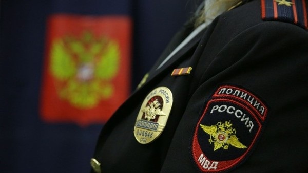 Один насиловал, другой смотрел. Полицейский в Подмосковье изнасиловал женщину в служебном автомобиле