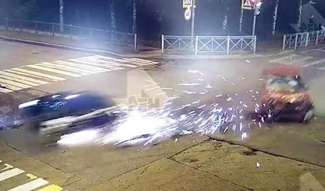 Смертельная авария с пьяной компанией в Санкт-Петербурге попало на видео