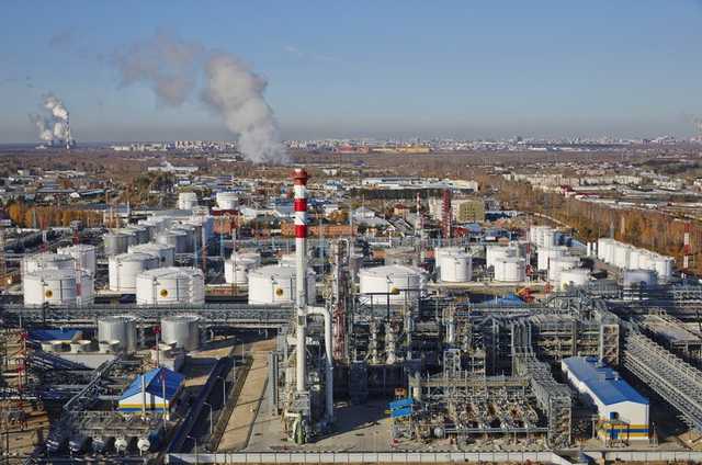 Арестованный нефтяник обвинил банк Грефа в захвате Антипинского НПЗ