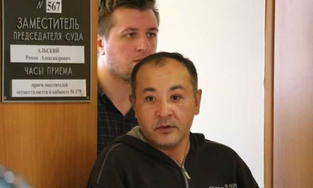 Суд в Петербурге арестовал подозреваемого в убийстве ЛГБТ-активистки
