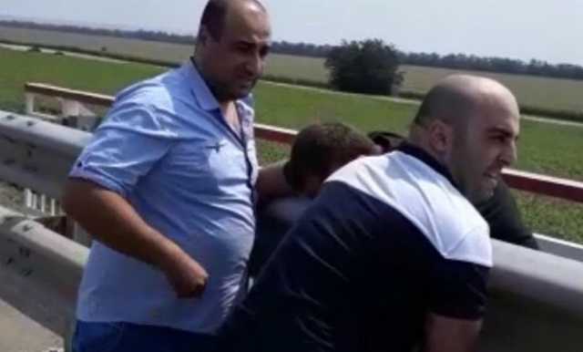 «Застрелите меня, пожалуйста». Опубликовано видео задержания беглого преступника под Краснодаром