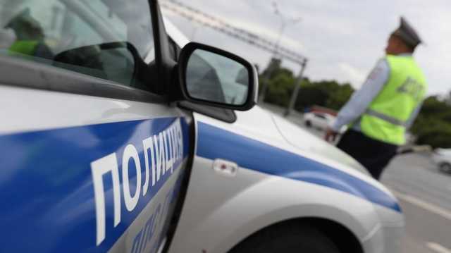 В Петербурге сотрудники ГИБДД догоняли иномарку бегом