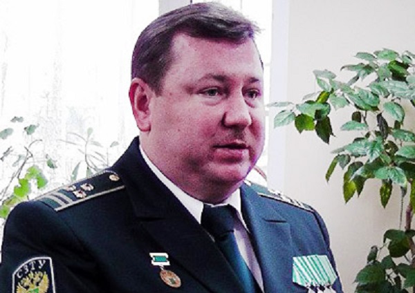 Петербургский таможенник Слепухин поощрен контрабандистами на $27 тыс