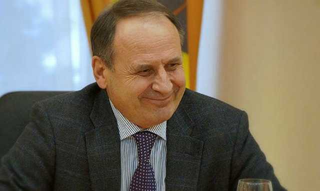 Экс-председатель Ярославской облдумы оштрафован за пышный банкет на бюджетные деньги