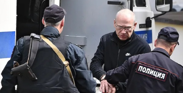 Защита Алексея Кузнецова предложила пересчитать эпизоды