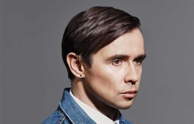 Певец Дельфин потерял сознание во время записи песни