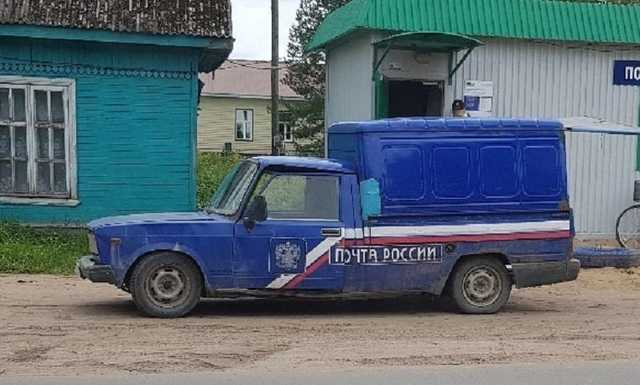 Сотрудника «Почты России» уволили после появления видео с машиной-«франкенштейном»