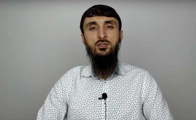 «Со мной ты не вытянешь разговор». Беглый блогер бросил вызов Кадырову