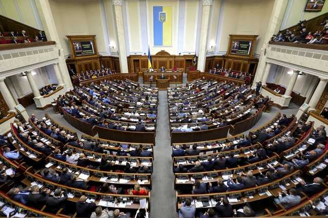 "Слуг народа" запугали: опубликовано показательное фото из Верховной Рады