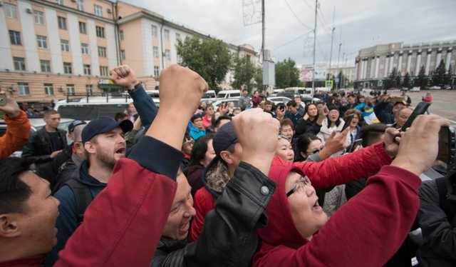 Бурятию сотрясают протесты. Третий день идёт война народа и властей