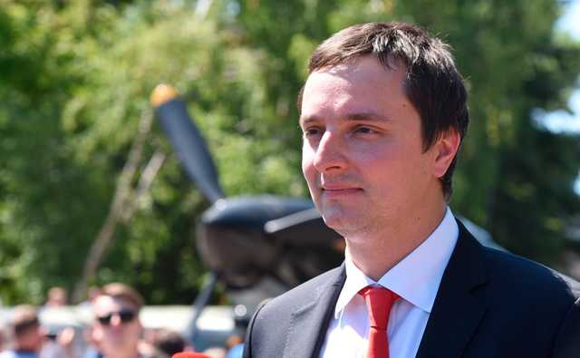 Сын Рогозина сорвал госконтракт на "Ил" и сбежал к Году Нисанову