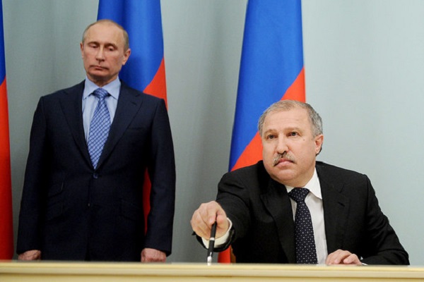 Эдуард Худайнатов масштабно прибедняется