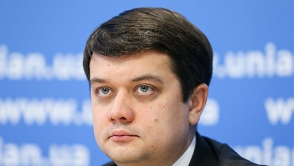 Сеть ломбардов Разумкова кредитует под 400% годовых