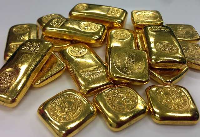 Украинские олигархи захватывают российское золото?