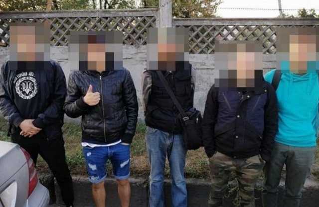 В Киеве задержали банду грабителей с битами