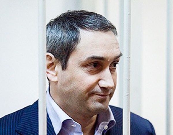 Гайзеровцу Ромаданову не удается спрятать квартиру от ареста