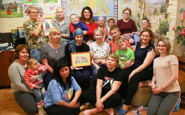 «Требуют прописку, грозят участковым». В Москве жители пытаются выселить из дома онкобольных детей