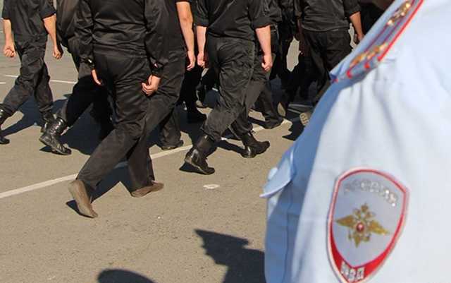 В Энгельсе подполковника полиции уличили в получении взяток от местного бизнесмена