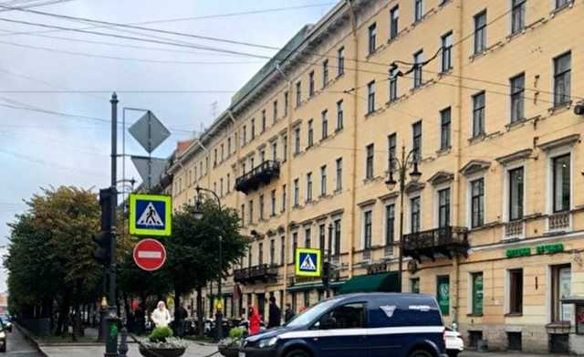 Депутат Боярский уличил спецсвязь в неправильной парковке там, где нарушил ПДД его отец