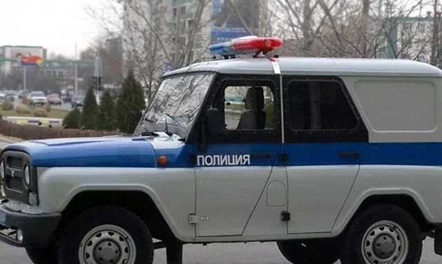 В Йошкар-Оле находящийся в розыске мужчина пырнул ножом полицейского