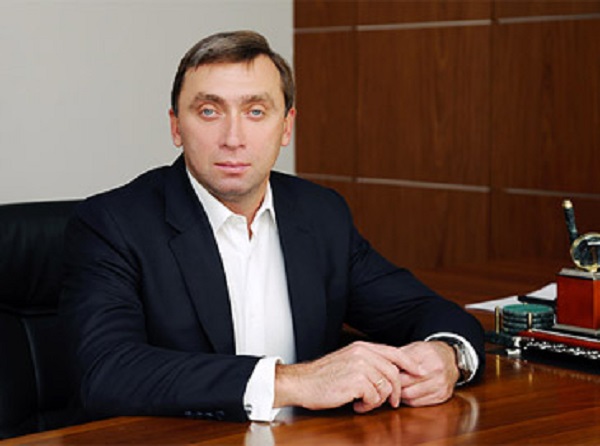 Топ-менеджеры «Рэйлтрансхолдинга» Гыберт и Шаповалов обобрали «ВЭБ-лизинг» и бежали на Украину