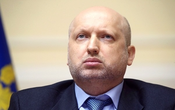 Турчинов ответил на обвинения в том, что он сдал Крым