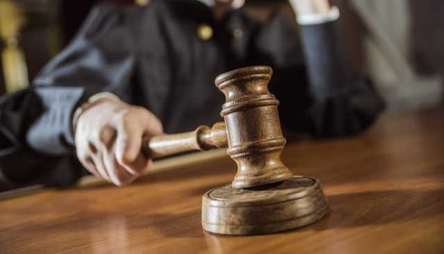 Суд остановил производство по иску о незаконности договора купли-продажи Приватбанка