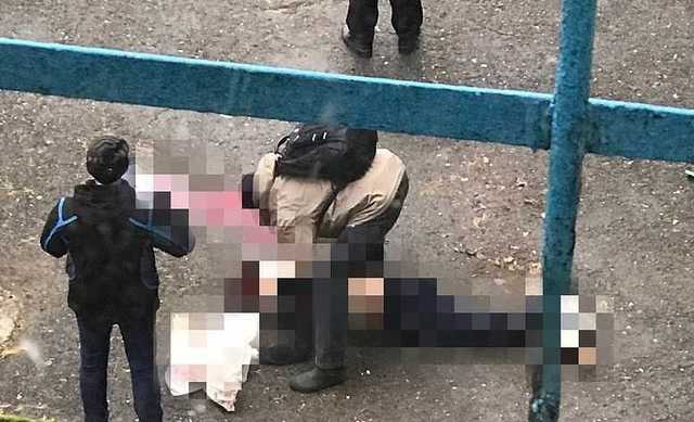В Перми из окна общежития выпал студент. Его рот был заклеен скотчем