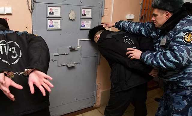 Начальника челябинской больницы ФСИН уличили в продаже наркотиков заключенным