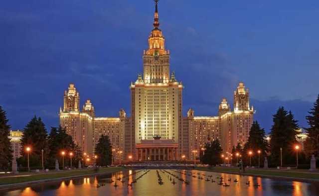 Лжесотрудница Сбербанка выманила у преподавателя МГУ 1,5 млн рублей