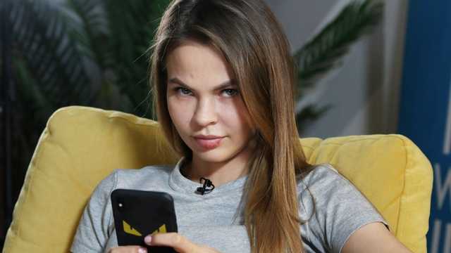 Настя Рыбка после скандала с подругой слила интимное видео