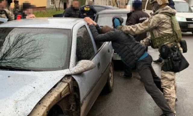 В Украине задержали банду Чечена, «кошмарившую» предпринимателей