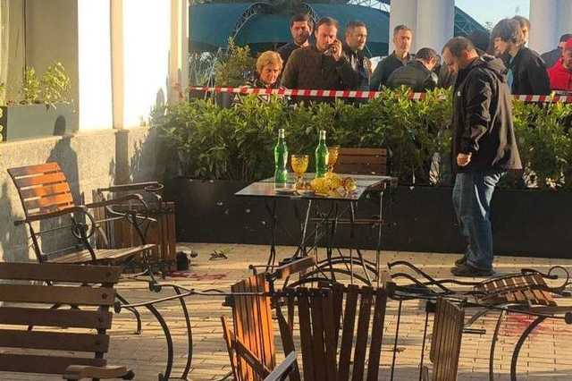 Фото с места убийства двух «воров в законе» в Абхазии