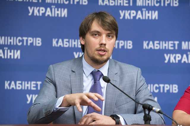 Конфликтовал с Богданом: СМИ сообщили о желании Зеленского распустить Кабмин
