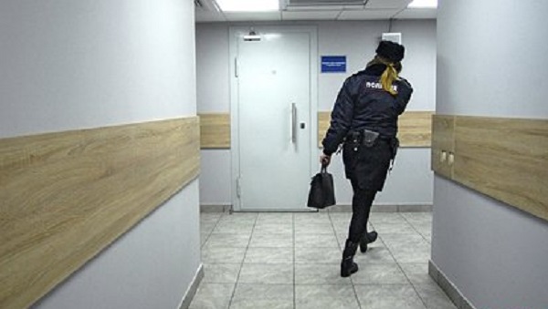 Мотивом суицида 23-летней следовательницы из Сочи назвали изнасилование коллегой