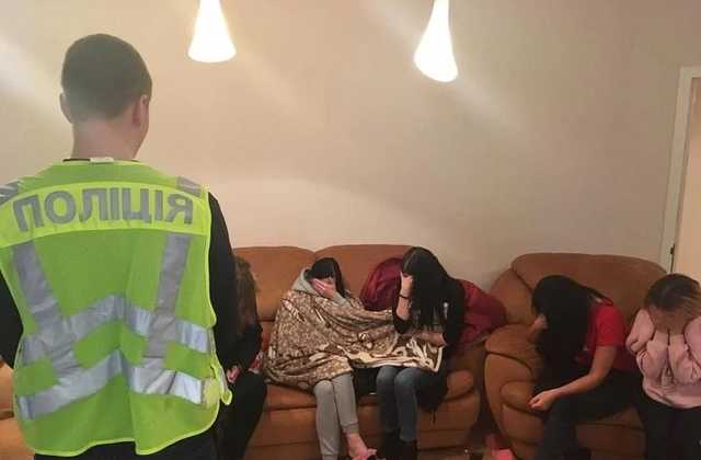 Экс-милиционер организовал в Киеве сеть борделей под видом массажных салонов