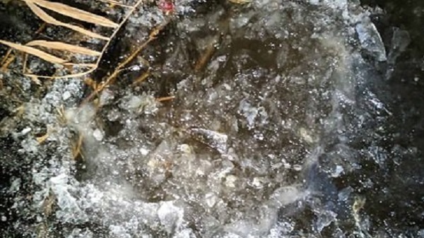 Российские дети нашли вмерзшего в лед младенца