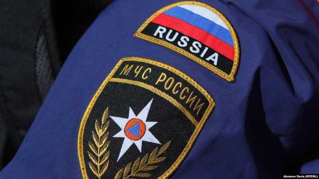 В Якутске мужчина пролетел 10 этажей по шахте, пытаясь спасти валенки