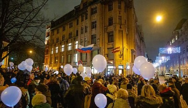 Российский политолог рассказал о международных протестных трендах