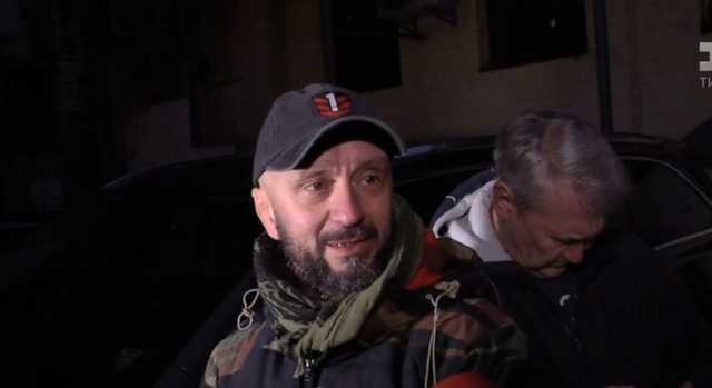 Андрей Антоненко перед задержанием кричал "еб*нные глаза!"