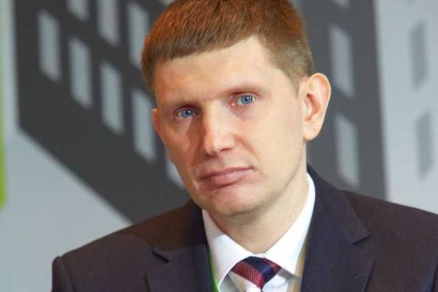 ФСБ и МВД подбираются к губернатору Максиму Решетникову через РЖД?