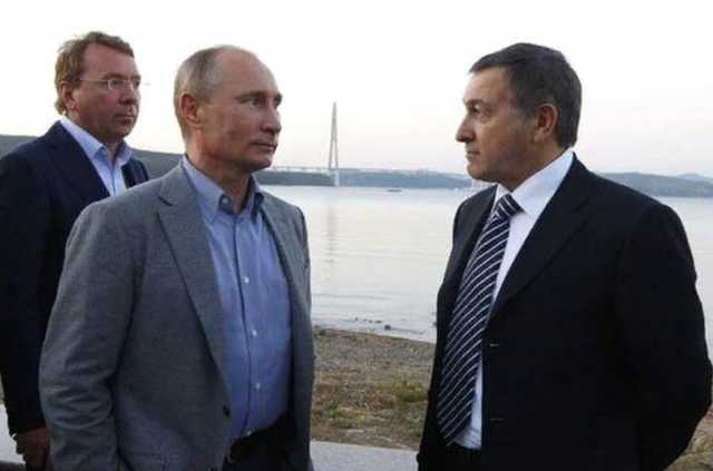 Кого взял в помощники Араз Агаларов для разведения форели?