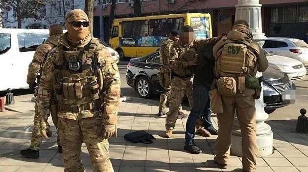 В Краматорске задержаны СБУшники, торговавшие данными прослушки