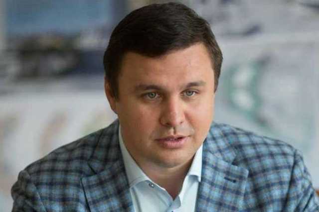Экс-главе "Укрбуда" Микитасю продлили ношение электронного браслета до Дня влюбленных