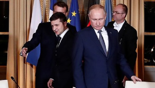 Путин и Зеленский в один день подписали похожие законы